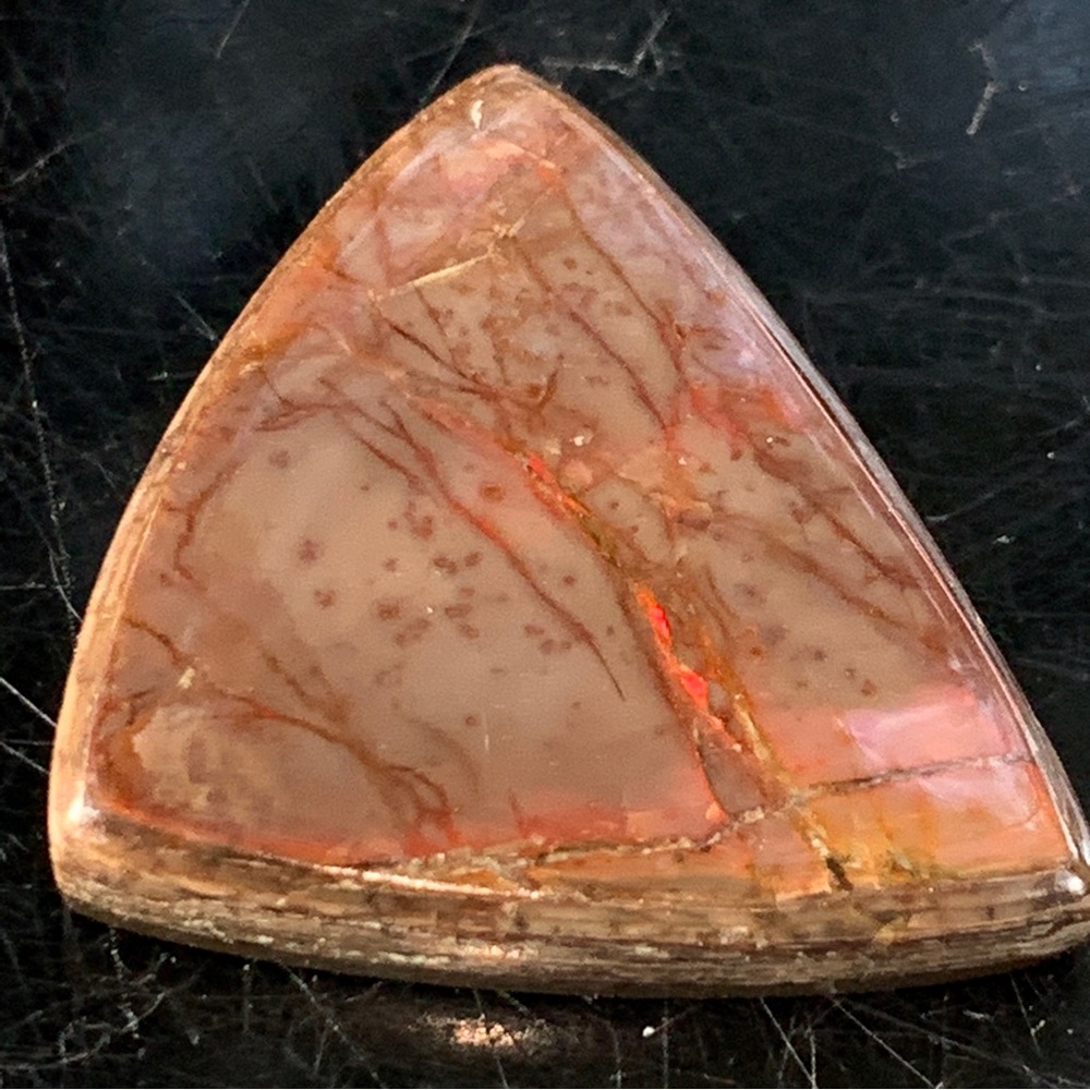 19.04cts Natural Canadian Ammolite Stone - Picture 9 of 17